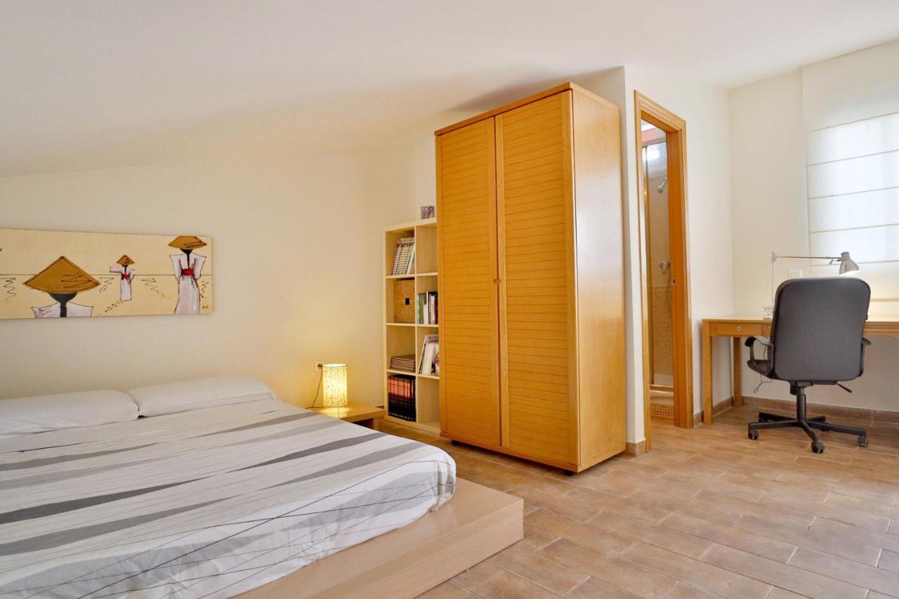 דירות קורדובה Duplex Con Vistas A La Catedral Y El Rio, Parking Free מראה חיצוני תמונה